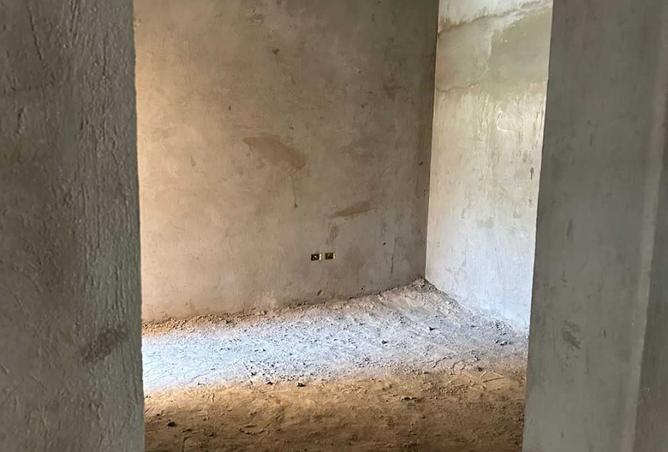 8060810 - Property Image 3