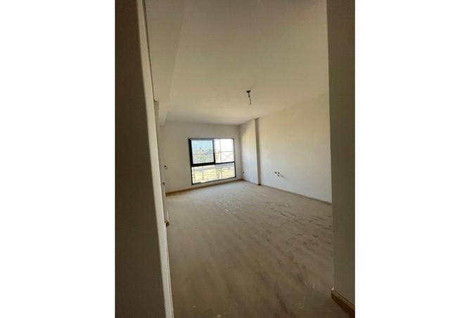 8028066 - Property Image 3