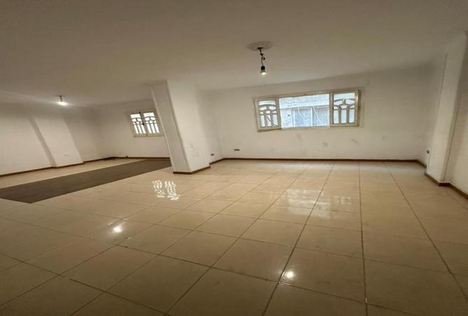 8242405 - Property Image 3