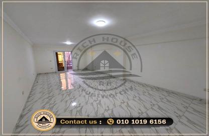 Apartment - 3 Bedrooms - 2 Bathrooms for rent in Port Said St. - Sporting - Hay Sharq - Alexandria