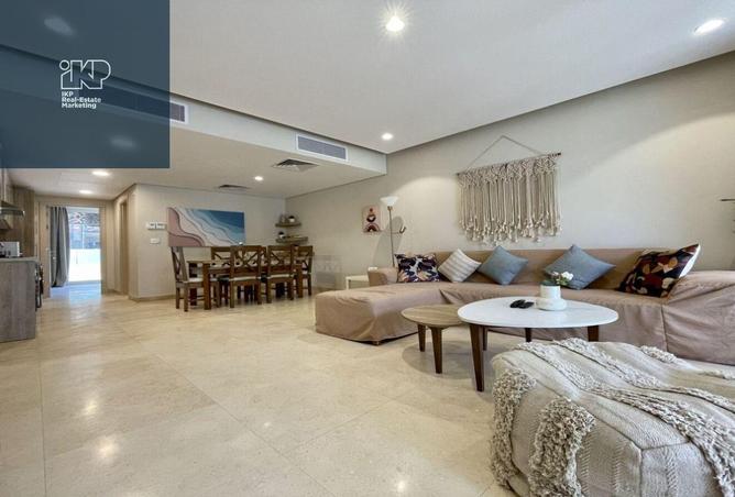8073382 - Property Image 3