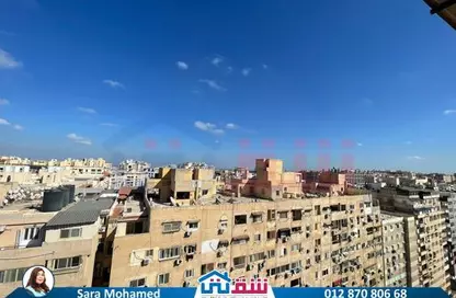 شقة - 4 غرف نوم - 2 حمامات للبيع في شارع ابو قير - سبورتنج - حي شرق - الاسكندرية