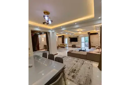 شقة - 3 غرف نوم - 2 حمامات للايجار في ميدان موسي جلال - المهندسين - الجيزة