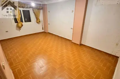 Apartment - 3 Bedrooms - 1 Bathroom for sale in El Laselky - New Maadi - Hay El Maadi - Cairo