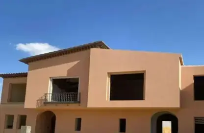 Villa - 4 Bedrooms - 4 Bathrooms for sale in Village West - Sheikh Zayed Compounds - Sheikh Zayed City - Giza