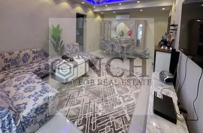 Apartment - 2 Bedrooms - 1 Bathroom for rent in Hyde Park Central - The 6th Settlement - New Cairo City - Cairo