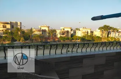 بناية كاملة - استوديو - 6 حمامات للبيع في شارع الجزيرة - المستثمرين الجنوبية - مدينة القاهرة الجديدة - القاهرة