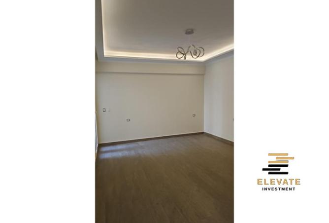 8118353 - Property Image 2