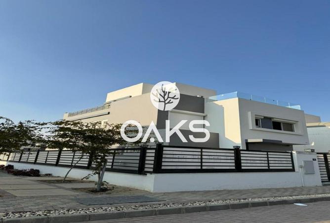 8380389 - Property Image 2