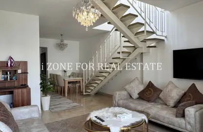 (بنتهاوس  (روف - 3 غرف نوم - 2 حمامات للايجار في مون ريزيدنس - فيفث سكوير - التجمع الخامس - مدينة القاهرة الجديدة - القاهرة