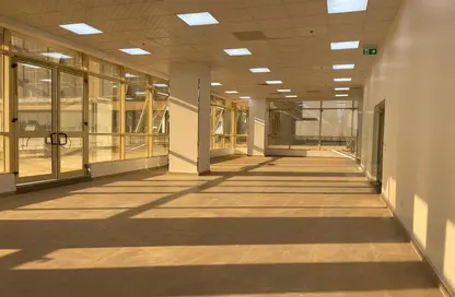 مساحات مكتبية - استوديو - 4 حمامات للايجار في امتداد الرحاب - الرحاب - مدينة القاهرة الجديدة - القاهرة