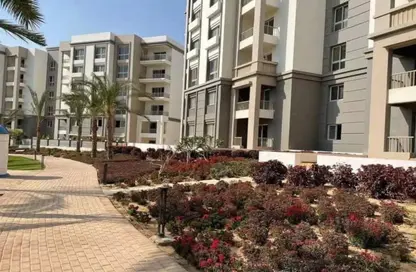 Apartment - 2 Bedrooms - 3 Bathrooms for sale in Hyde Park - 5th Settlement Compounds - The 5th Settlement - New Cairo City - Cairo