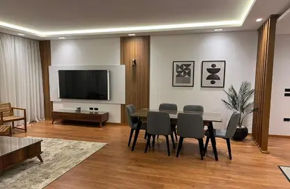 Apartment - 2 Bedrooms - 2 Bathrooms for sale in Lake View Residence - 5th Settlement Compounds - The 5th Settlement - New Cairo City - Cairo