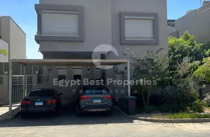 فيلا - 5 غرف نوم - 5 حمامات للبيع في فيلدج جيت - المستثمرين الجنوبية - مدينة القاهرة الجديدة - القاهرة