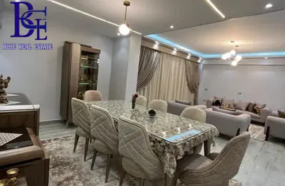 شقة - 3 غرف نوم - 3 حمامات للبيع في الحي العاشر - الشيخ زايد - الجيزة