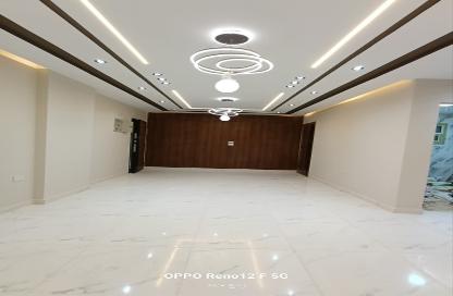 Apartment - 3 Bedrooms - 2 Bathrooms for sale in Gate 4 - Mena - Hadayek El Ahram - Giza