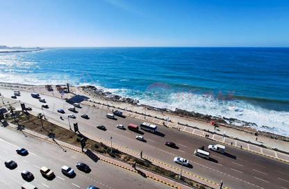 Apartment - 3 Bedrooms - 2 Bathrooms for sale in Al Geish Road - Camp Chezar - Hay Wasat - Alexandria