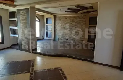 Apartment - 3 Bedrooms - 1 Bathroom for sale in Al Nasr St. - Smouha - Hay Sharq - Alexandria
