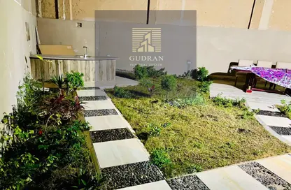 Apartment - 3 Bedrooms - 2 Bathrooms for sale in Sheikh Zayed Compounds - Sheikh Zayed City - Giza