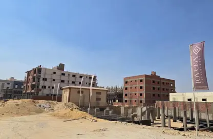 Apartment - 3 Bedrooms - 2 Bathrooms for sale in Bait Alwatan - The 5th Settlement - New Cairo City - Cairo