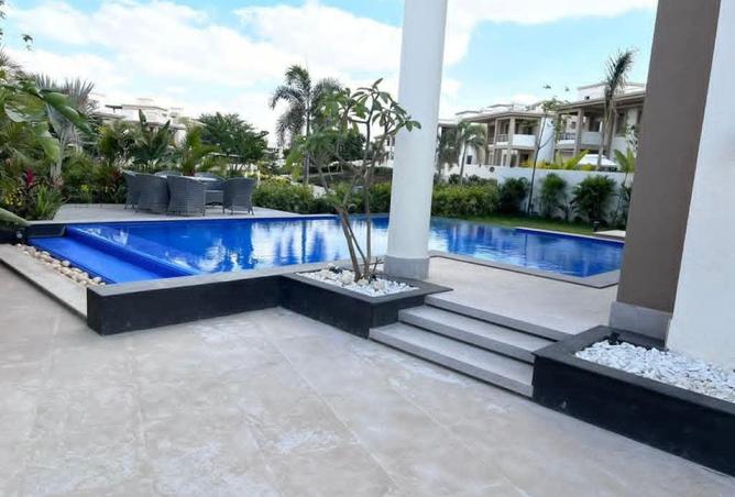 8198495 - Property Image 2