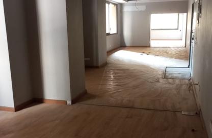 بناية كاملة - استوديو - 2 حمامات للبيع في شارع لبنان - المهندسين - الجيزة