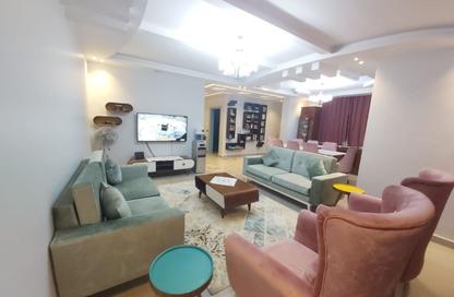 Apartment - 3 Bedrooms - 2 Bathrooms for rent in Street 4 - District 4 - The 5th Settlement - New Cairo City - Cairo