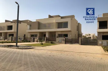 Villa - 4 Bedrooms - 5 Bathrooms for sale in Palm Hills New Cairo - 5th Settlement Compounds - The 5th Settlement - New Cairo City - Cairo