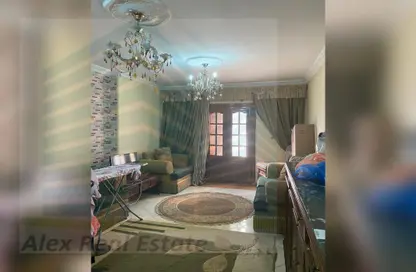 Apartment - 3 Bedrooms - 1 Bathroom for rent in Zakaria Ghoneim St. - Ibrahimia - Hay Wasat - Alexandria