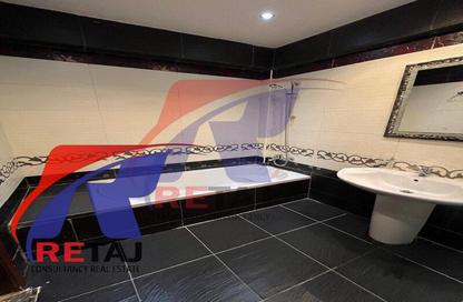 Apartment - 3 Bedrooms - 3 Bathrooms for rent in Abbas Mahmoud Al Akkad Axis - The 1st Settlement - New Cairo City - Cairo