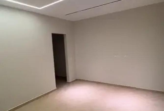 8276706 - Property Image 3