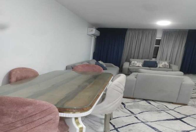 8254128 - Property Main Image