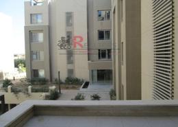 شقة - 2 غرف نوم - 2 حمامات for للايجار in فيلدج جيت - المستثمرين الجنوبية - مدينة القاهرة الجديدة - القاهرة