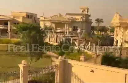 فيلا - 5 غرف نوم - 3 حمامات للايجار في رويال سيتي - كمبوندات الشيخ زايد - الشيخ زايد - الجيزة