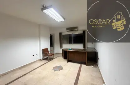 Office Space - Studio - 2 Bathrooms for rent in Mahmoud Bassiouny St. - Qasr El Nil - Downtown - Cairo