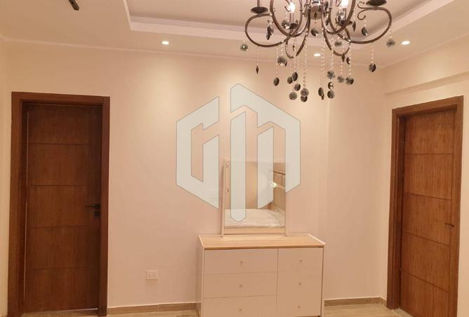 8402015 - Property Image 2