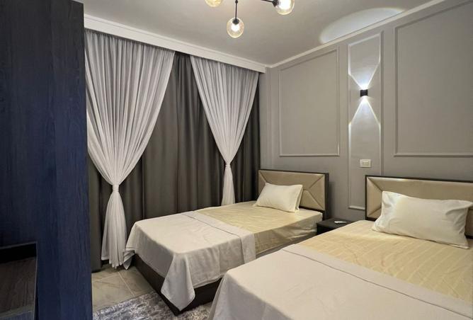 8412306 - Property Image 2