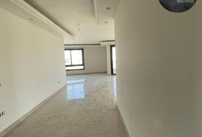 8078822 - Property Image 3