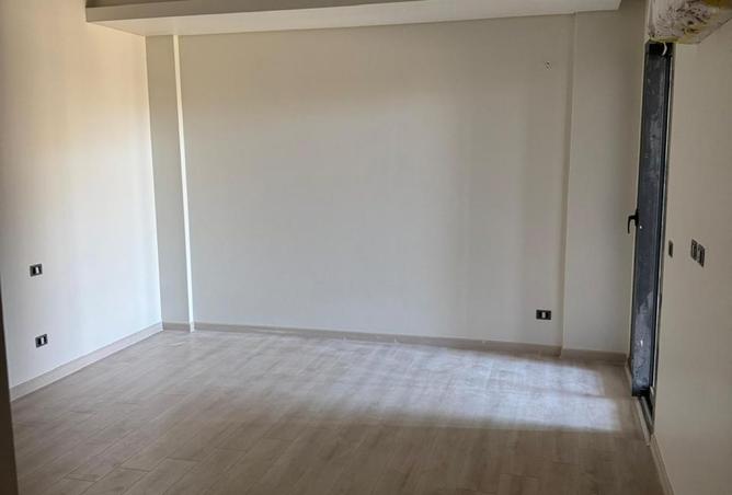 8318505 - Property Main Image