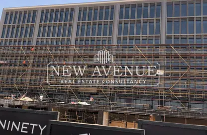 مساحات مكتبية - استوديو - 2 حمامات للبيع في شارع ال ٩٠ الجنوبي - شارع التسعين الجنوبي - التجمع الخامس - مدينة القاهرة الجديدة - القاهرة