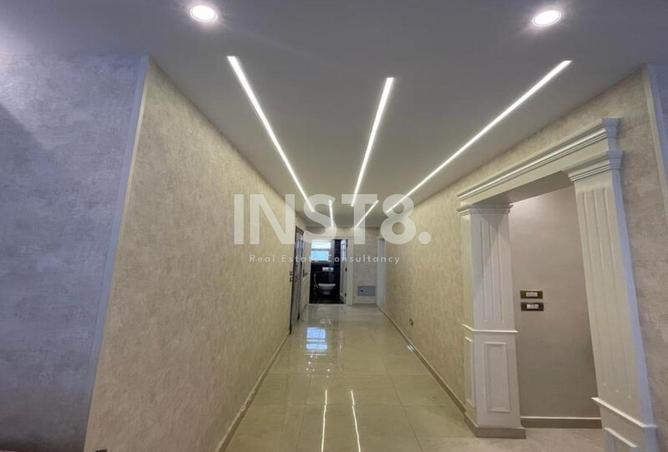 8389805 - Property Image 2