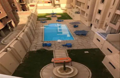Apartment - 2 Bedrooms - 3 Bathrooms for rent in Sky View Premier - El Lotus - New Cairo City - Cairo