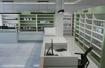 Medical Facility - Studio - 1 Bathroom for sale in Fifth Square - The 5th Settlement - New Cairo City - Cairo