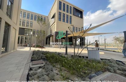 Office Space - Studio - 4 Bathrooms for rent in District 5 - 5th Settlement Compounds - The 5th Settlement - New Cairo City - Cairo
