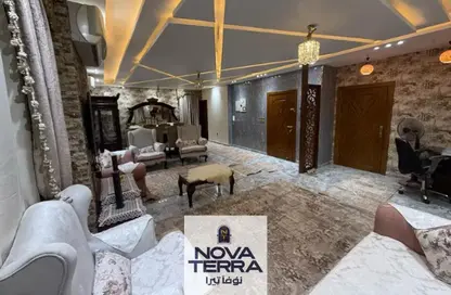 Apartment - 3 Bedrooms - 2 Bathrooms for sale in West Somid - 6 October City - Giza