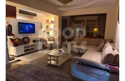 شقة - 2 غرف نوم - 2 حمامات للبيع في ميدان هليوبوليس - النزهة - القاهرة