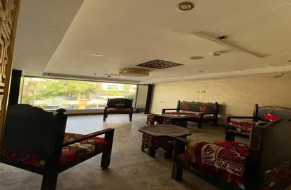 مطعم - استوديو - 2 حمامات للايجار في شارع التسعين الجنوبي - التجمع الخامس - مدينة القاهرة الجديدة - القاهرة