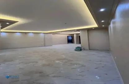 Apartment - 3 Bedrooms - 3 Bathrooms for rent in Al Gezira St. - South Investors Area - New Cairo City - Cairo
