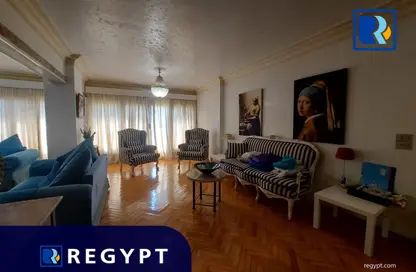 Apartment - 3 Bedrooms - 2 Bathrooms for rent in Hassan Sabri St. - Zamalek - Cairo