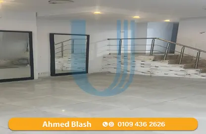 محل - استوديو - 2 حمامات للبيع في متفرع من شارع أمين يحيي - زيزينيا - حي شرق - الاسكندرية